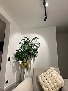 EllaSanz  online show from 01/05/25, 02:49