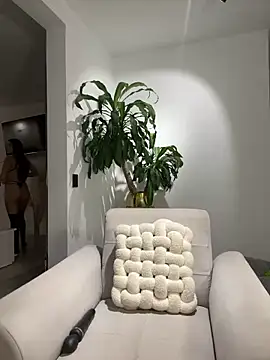 EllaSanz  online show from 01/14/25, 12:22