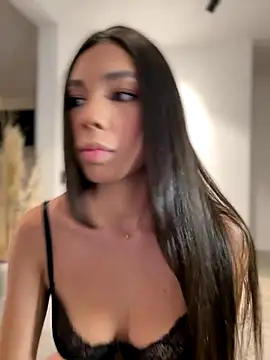 EllaSanz  online show from 09/26/25, 10:47