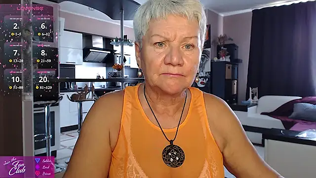 Snapshot of roxana_brooks chatting on 06/19/26, 02:54 roxana brooks online show from 06/19/26, 02:54