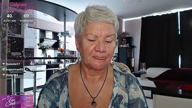 Snapshot of roxana_brooks chatting on 07/28/26, 11:17 roxana brooks online show from 07/28/26, 11:17