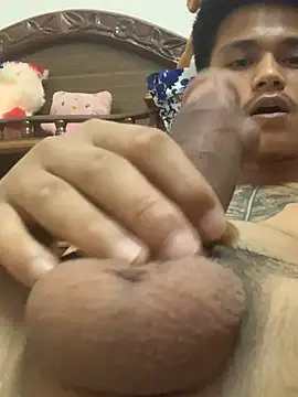 Hullax online show from 03/07/26, 04:37