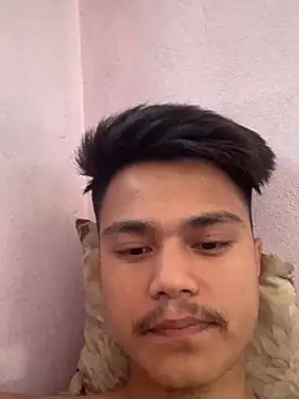 Hullax online show from 04/16/26, 03:07