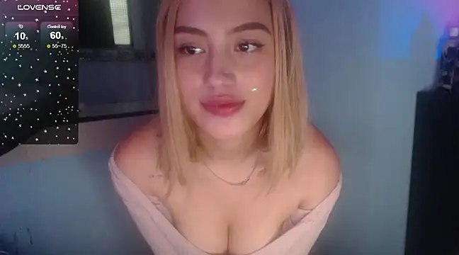 Sophi-tayson online show from 12/15/24, 03:45