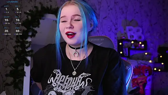 Moon Valkyrie online show from 01/28/25, 01:18