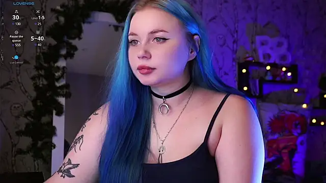 Moon Valkyrie online show from 01/30/25, 03:22