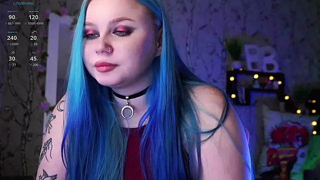 Moon Valkyrie online show from 02/19/25, 10:01