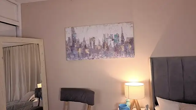 MiaFranklyn online show from 09/12/25, 03:12