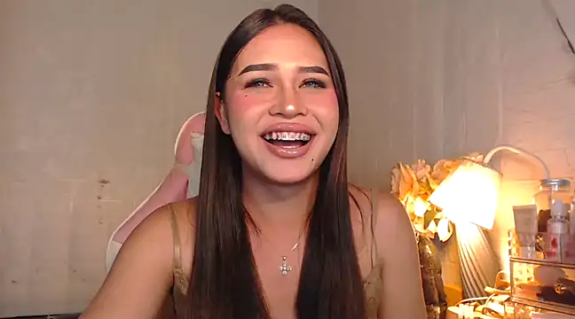 Ashely Lewis online show from 01/15/25, 03:07