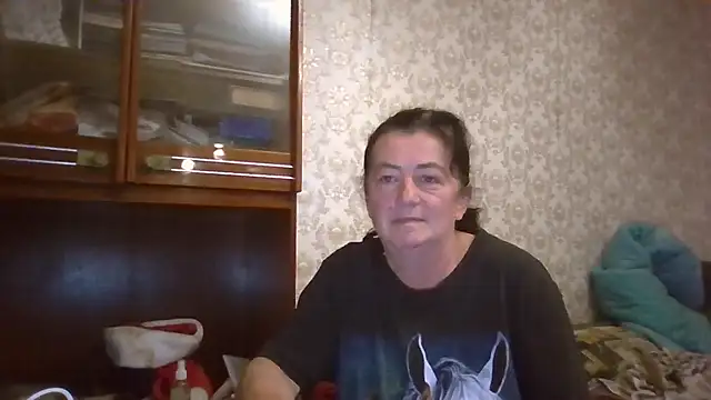 GypsiQueen2 online show from 10/01/25, 07:09