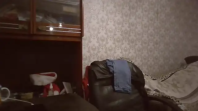 GypsiQueen2 online show from 10/02/25, 09:00