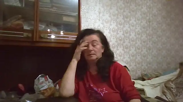 GypsiQueen2 online show from 10/30/25, 05:57