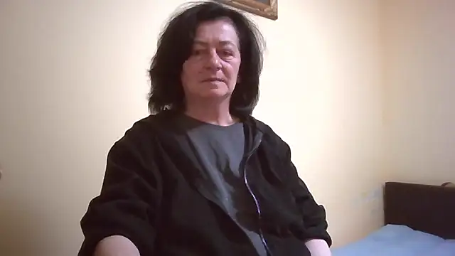 GypsiQueen2 online show from 04/19/26, 06:54