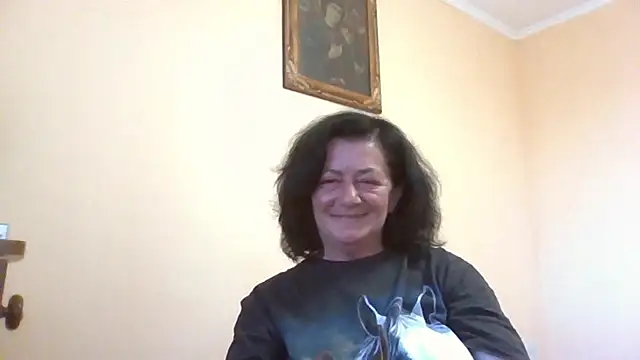 Snapshot of GypsiQueen2 chatting on 06/09/26, 06:08 GypsiQueen2 online show from 06/09/26, 06:08