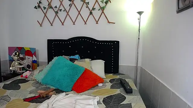 naughty girl 4u online show from 06/10/26, 09:03