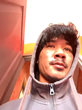 juniiorre online show from 10/15/25, 11:54