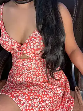 SCHOOL Girl 0 online show from 02/08/25, 10:50