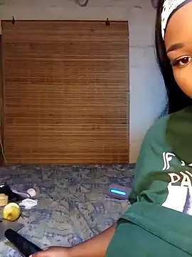 Aaaliyah445 online show from 10/19/25, 05:46