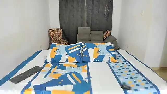 Snapshot of Fairycandyx chatting on 12/02/24, 05:26 Fairycandyx online show from 12/02/24, 05:26