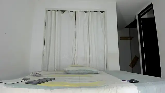 Snapshot of Fairycandyx chatting on 06/11/26, 07:17 Fairycandyx online show from 06/11/26, 07:17