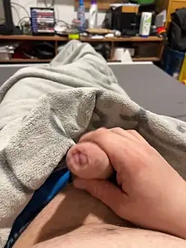 David19932908 online show from 03/12/25, 09:35