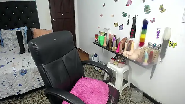 mature bigboobs10 online show from 04/25/26, 04:15