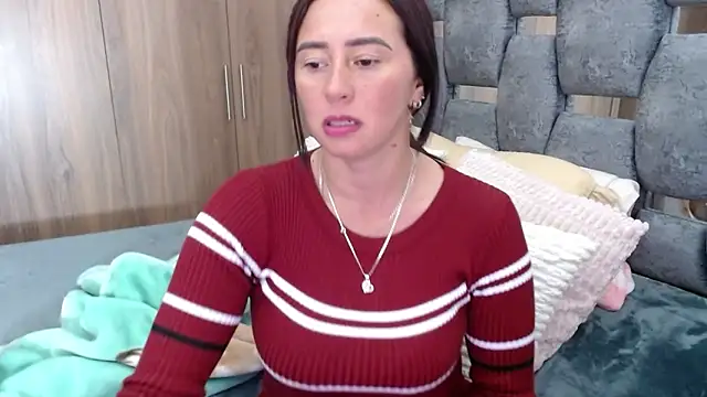 sara hott 1 online show from 03/08/25, 08:14