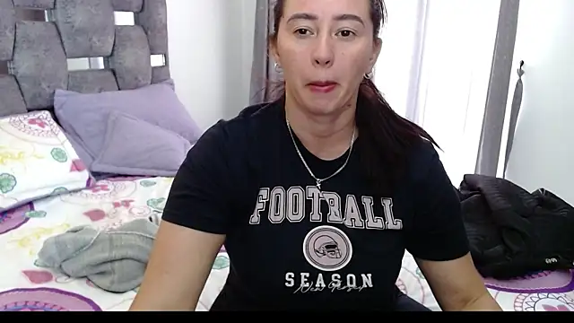 sara hott 1 online show from 02/03/26, 02:33