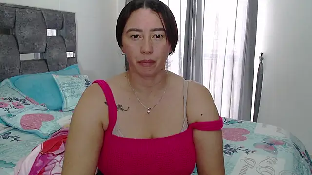 sara hott 1 online show from 03/04/26, 06:36