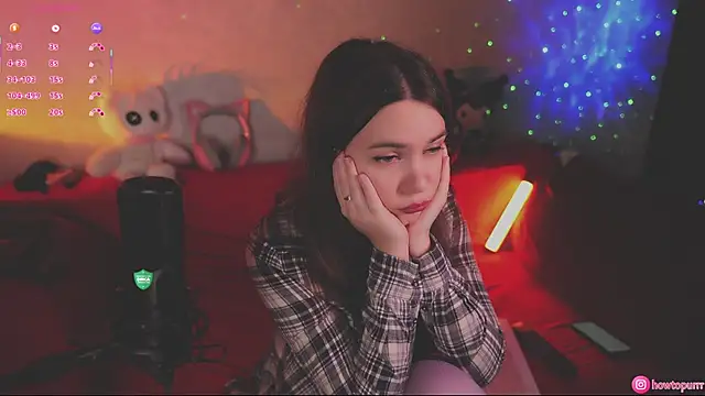 How2Meow online show from 11/06/25, 05:03