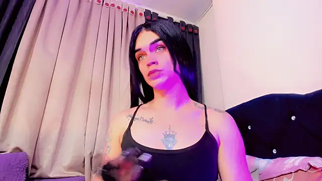 Snapshot of lesly_xx chatting on 07/08/26, 03:33 lesly xx online show from 07/08/26, 03:33