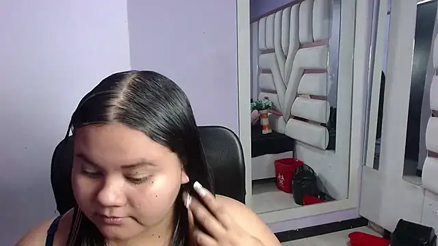 ValenTitis online show from 10/25/25, 09:09