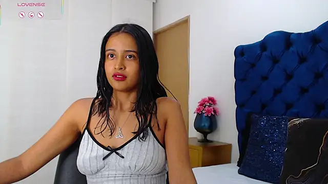 Lili666  online show from 06/03/26, 03:31