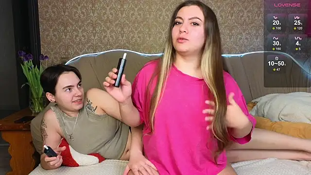 twobabesweet online show from 03/11/25, 03:59