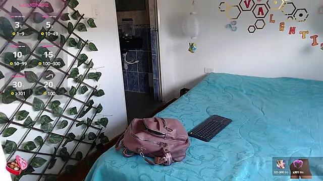 adriscute online show from 02/19/25, 07:59