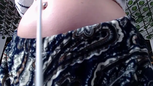 adriscute online show from 04/20/26, 07:04