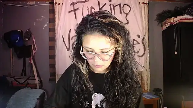 Hathorlove online show from 02/12/26, 10:05