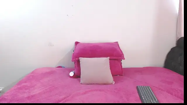 zohe  online show from 11/26/25, 02:29