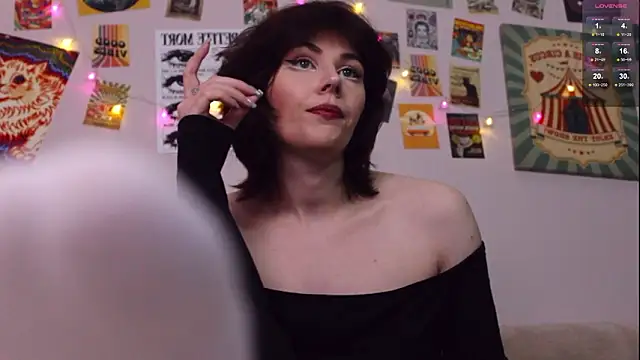 Luna Blake online show from 03/26/26, 01:28