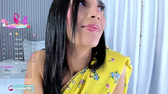 nayelii d online show from 11/25/25, 01:00