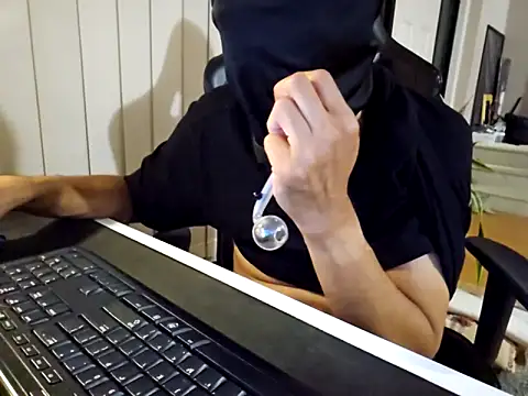 AmGuy23 online show from 03/05/25, 03:51