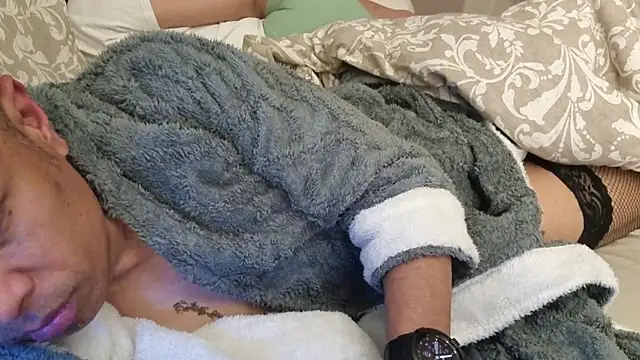 AmGuy23 online show from 10/25/25, 04:57