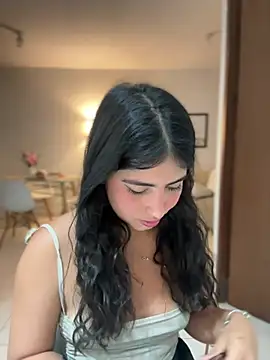 Gaby zahir  online show from 03/11/25, 09:34