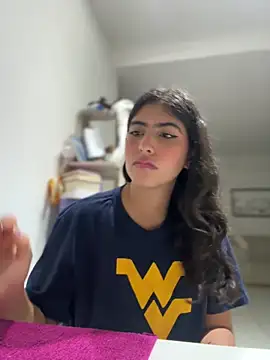 Gaby zahir  online show from 03/20/25, 09:37