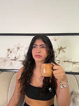 Snapshot of Gaby_zahir_ chatting on 02/05/26, 12:10 Gaby zahir online show from 02/05/26, 12:10