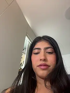 Gaby zahir  online show from 05/31/26, 03:26