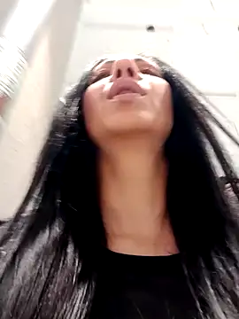 LeticiaWoods online show from 02/04/25, 09:28