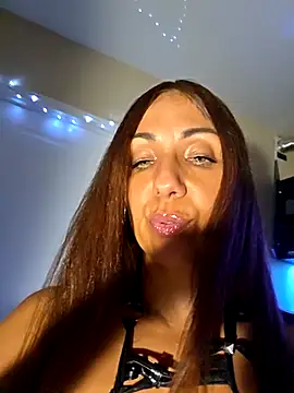 Snapshot of LeticiaWoods chatting on 07/16/26, 08:48 LeticiaWoods online show from 07/16/26, 08:48