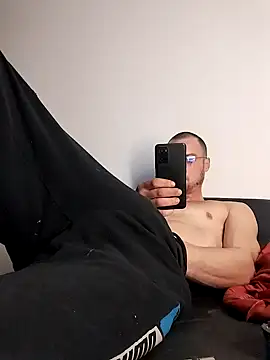 kgltintan online show from 12/19/24, 01:50