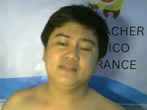 Snapshot of Yummy_Tommy21 chatting on 09/13/25, 09:31 Yummy Tommy21 online show from 09/13/25, 09:31